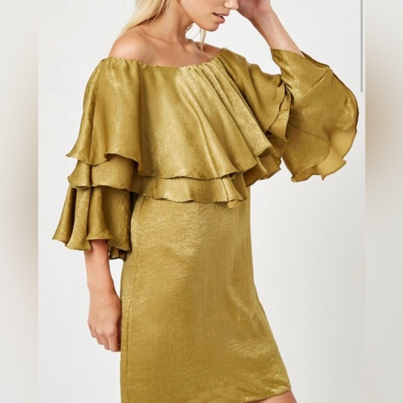 Hayden - Moss Green Off Should Dress - Picture 3 of 12